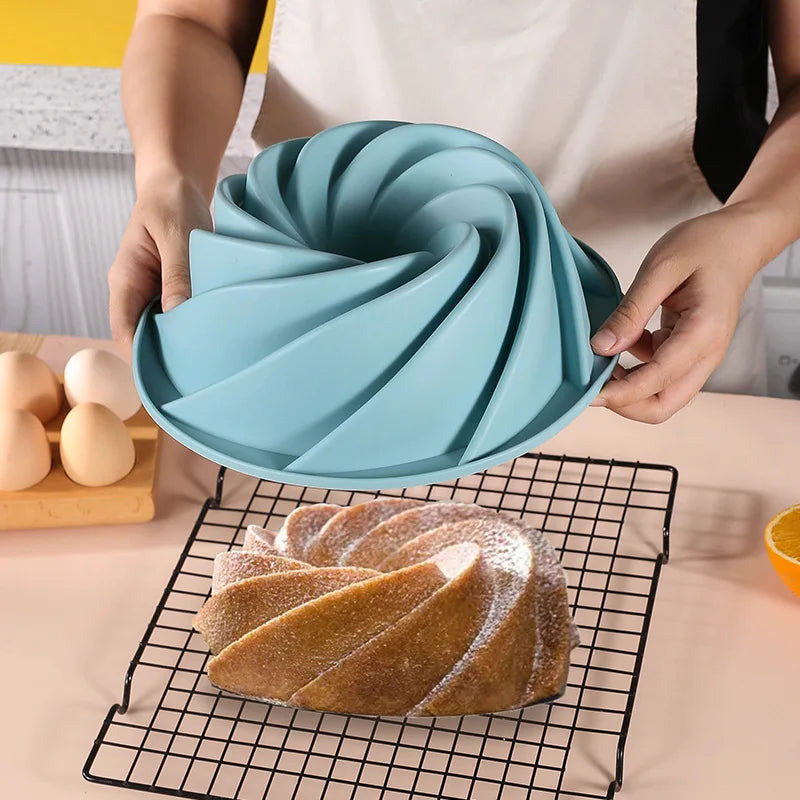 1pc silicone chiffon cake mold Savarin cake baking tray easy to remove mold household kitchen tools